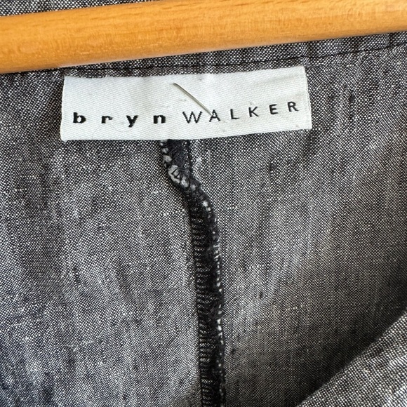 Bryn Walker gray linen button down tunic top size medium - Picture 5 of 6